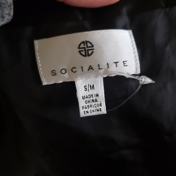 Socialite | Mae Black Packable Quilted Puffer Vest - Black S/M Like NEW - Picture 5 of 10